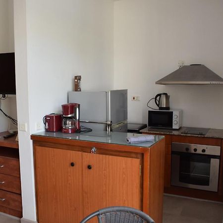 Ocean Drive Studio - Opposite The Beach Grand Baie Bagian luar foto